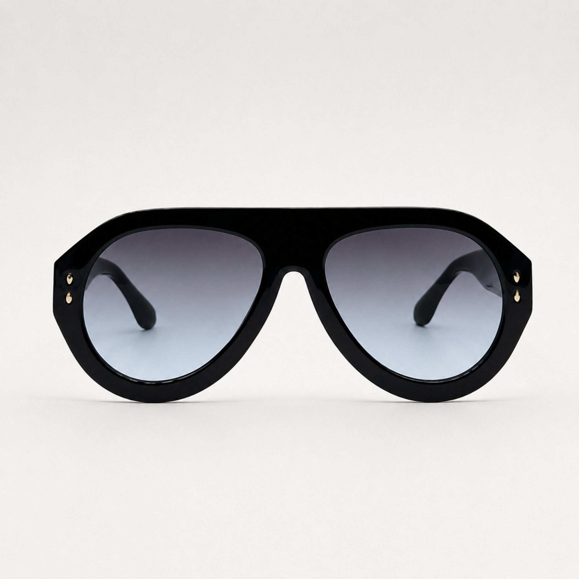 Lunettes de soleil Eclipse noires Osour Eyewear avec monture aviateur oversize noire et verres bleus dégradés