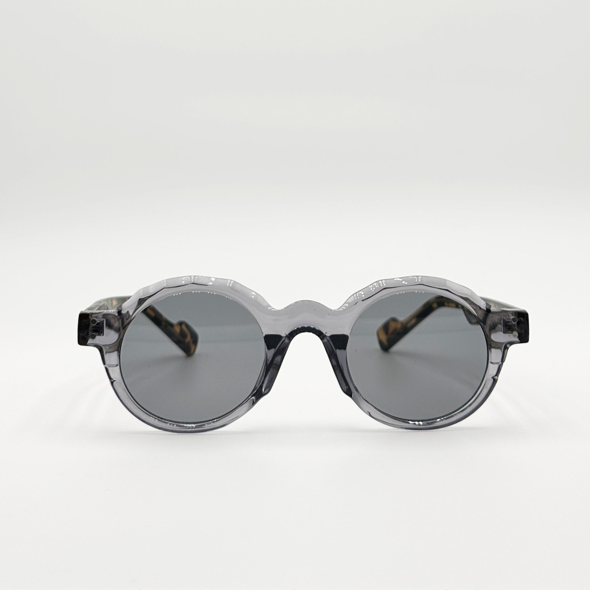 Lunettes de soleil noires La Ezra vue de face