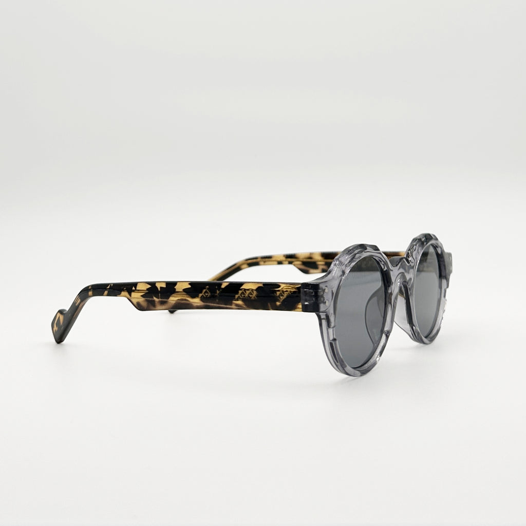 Lunettes de soleil noires La Ezra vue de profil