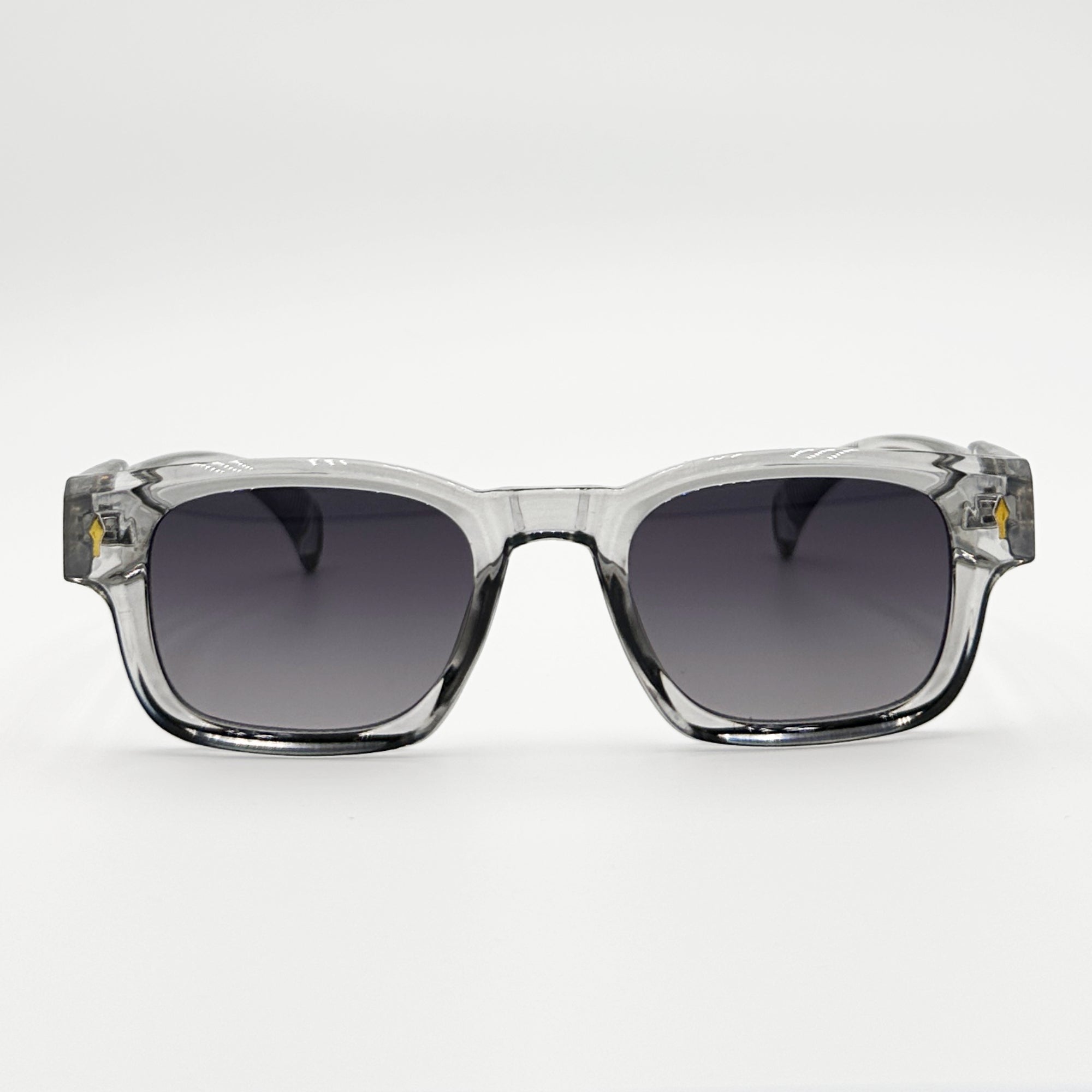 Lunettes de soleil rectangulaires gris cristal La Ventura vue de face